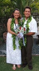 Classic Hibiscus White Wedding Apparel